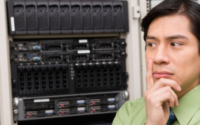 Comparativo de Servidores: Dell PowerEdge R720 X Dell PowerEdge R340